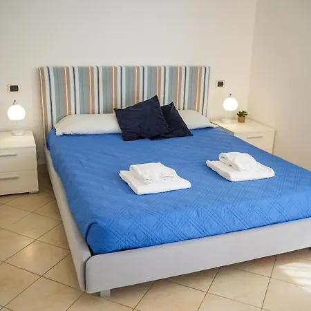 Terrace With Sea View In With Wifi And Ac דירה בורג'ו ורצי